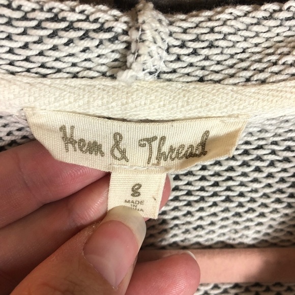 Hem & thread hoodie - Picture 5 of 8